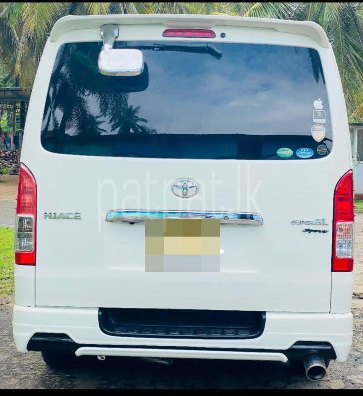 Toyota Hiace 2017 - பயன்படுத்தப்பட்டது வேன் sale in Sri Lanka - patpat.lk