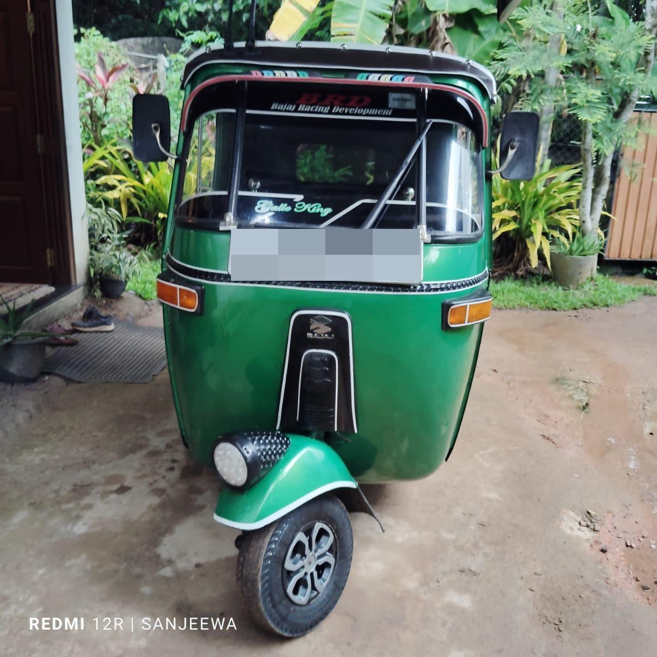 Bajaj Three Wheel 2006 - பயன்படுத்தப்பட்டது முச்சக்கர வண்டி sale in Sri Lanka - patpat.lk