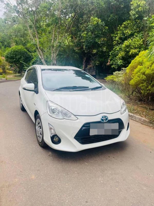Toyota Aqua 2015 - නැවත සකස් කල කාර් sale in Sri Lanka - patpat.lk