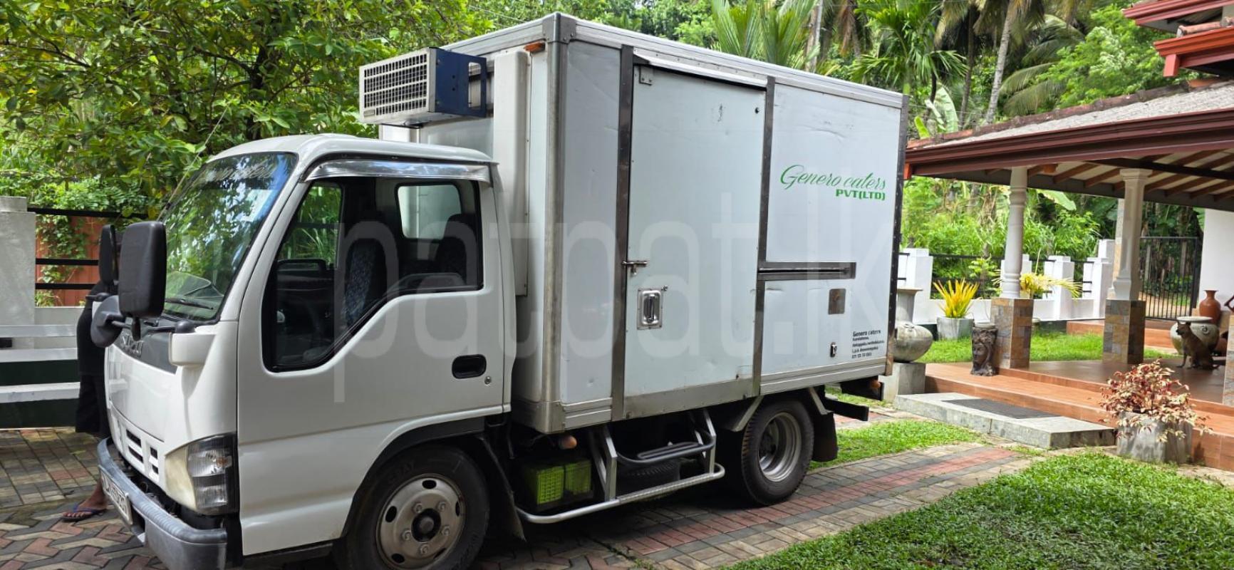 Isuzu ELF 2006 - பயன்படுத்தப்பட்டது டிரக் sale in Sri Lanka - patpat.lk
