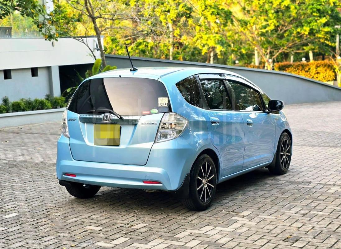 Advertisement image 1