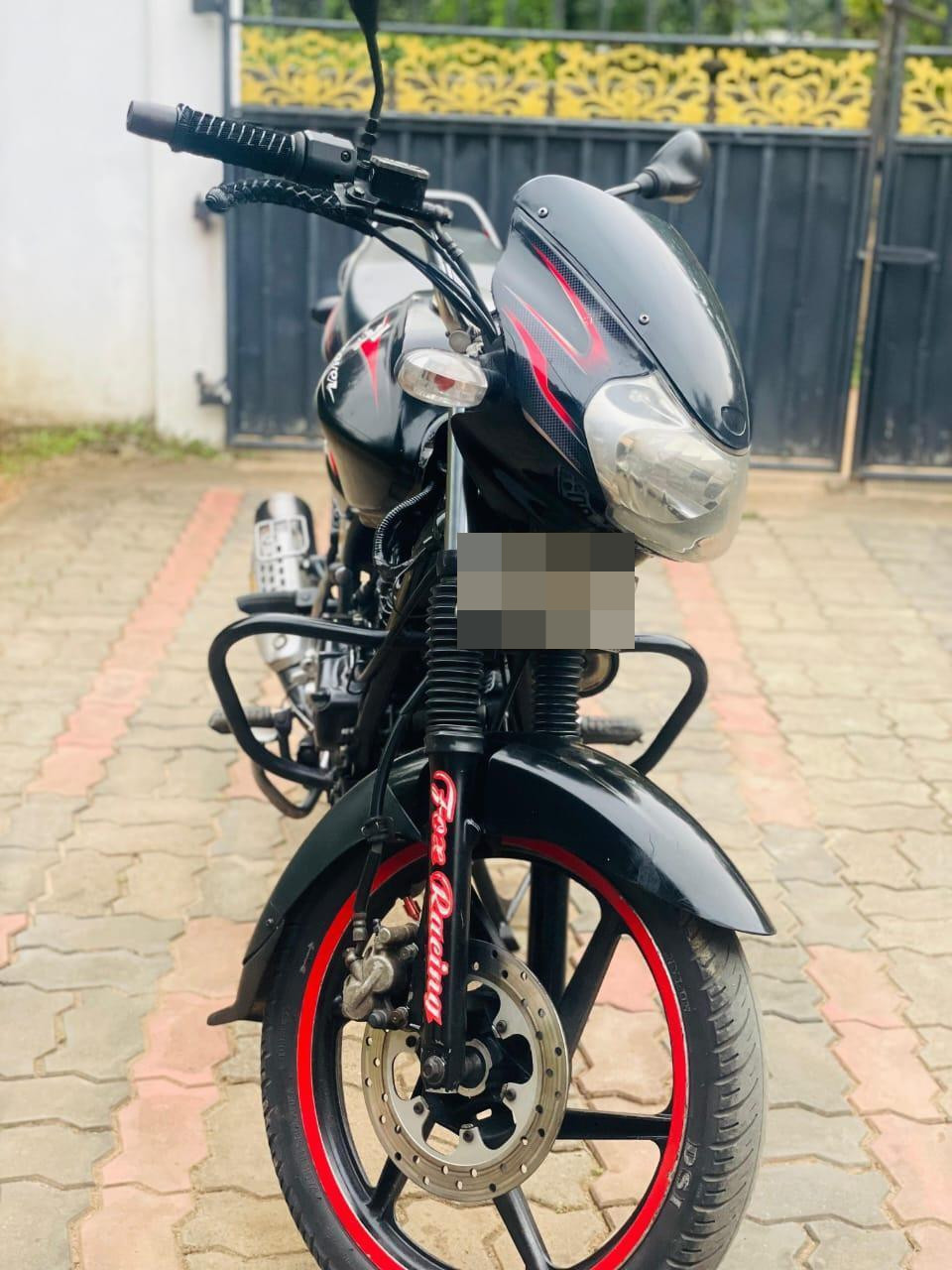 Bajaj Discover 2009 - Used Bike sale in Sri Lanka - patpat.lk