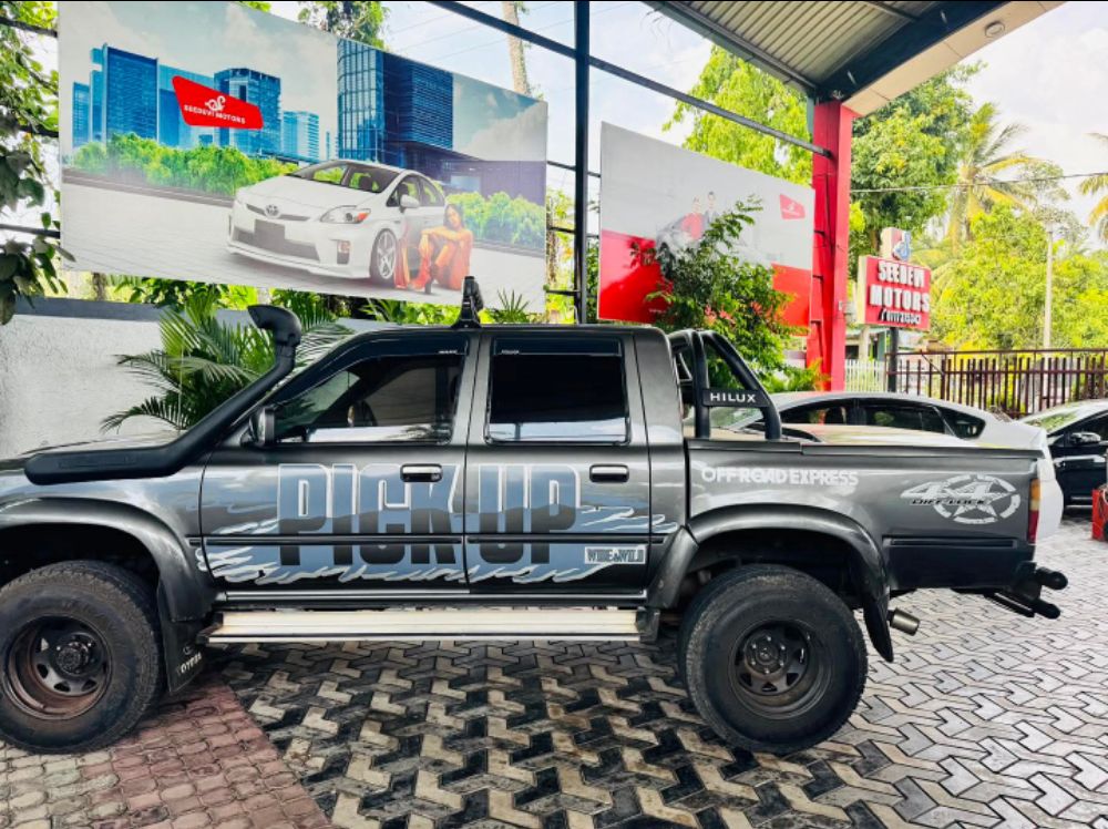 Toyota Hilux 1993 - Used Pick-up  sale in Sri Lanka - patpat.lk