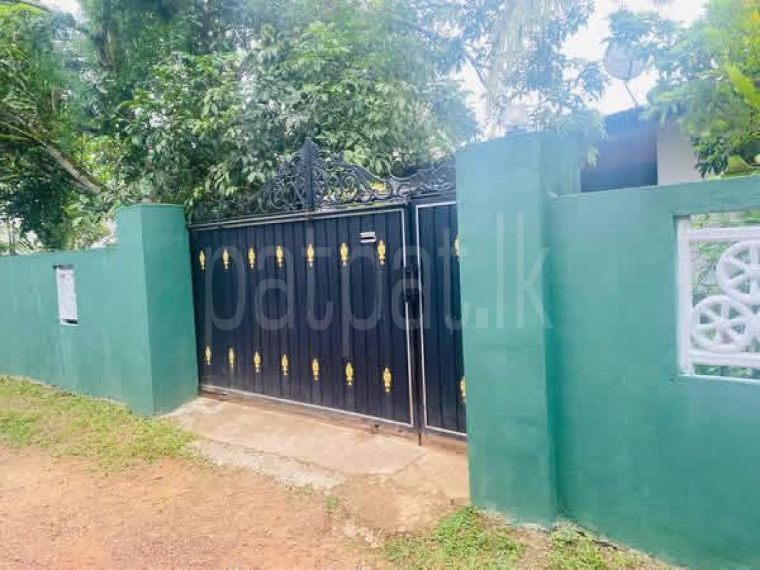 House for Sale in Kiriwattuduwa ads-image-1