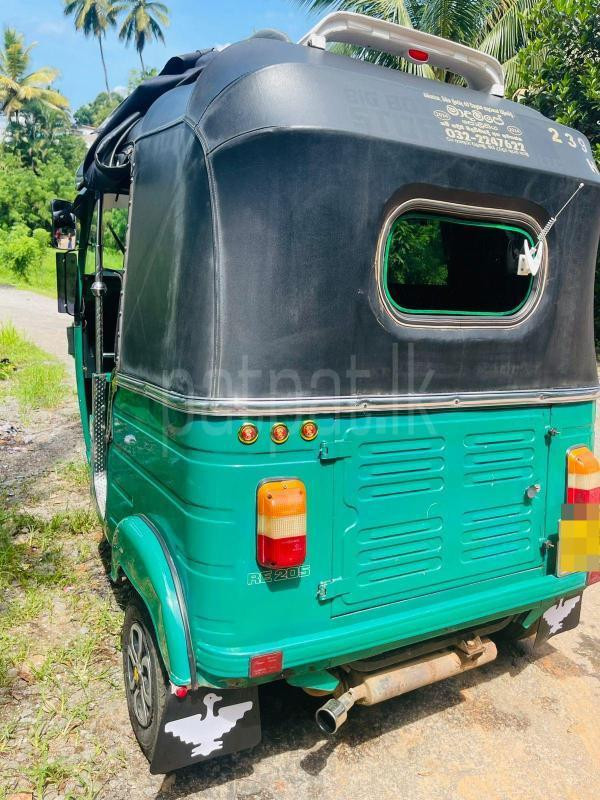 Bajaj Three Wheel 2011 - பயன்படுத்தப்பட்டது முச்சக்கர வண்டி sale in Sri Lanka - patpat.lk