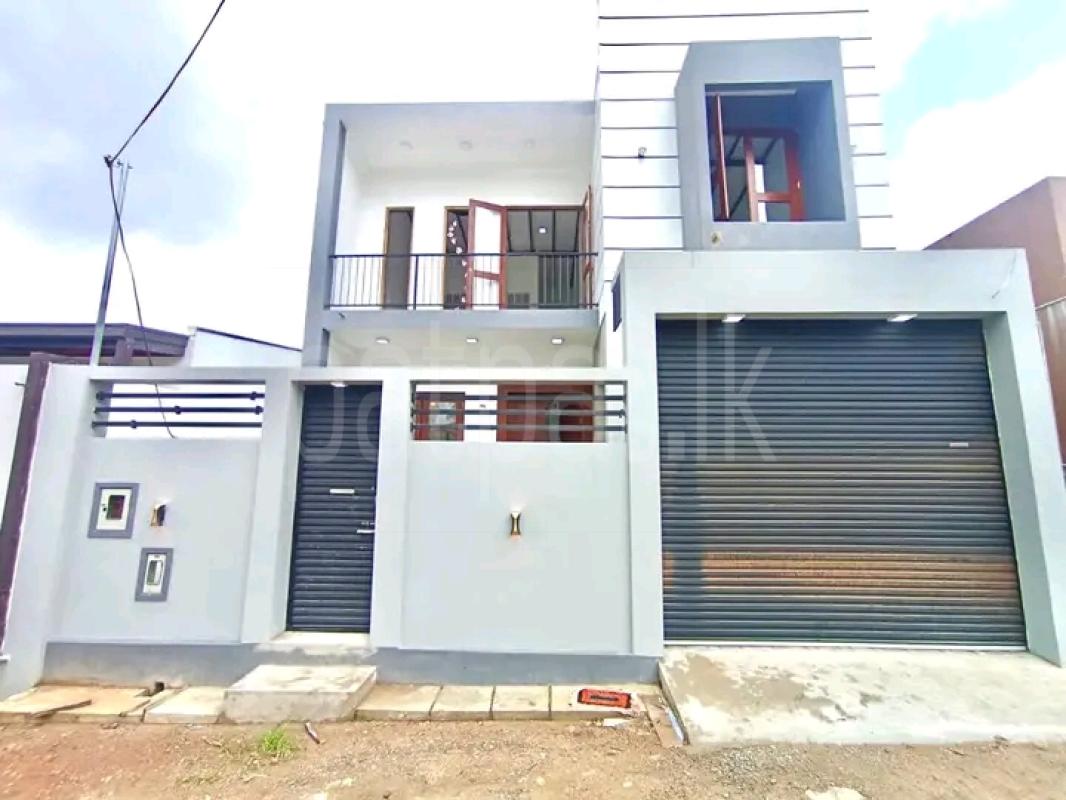 Advertisement image 6