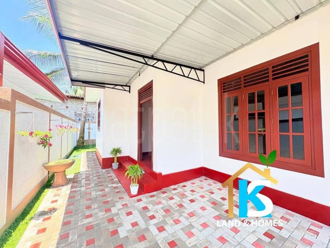 House for Sale in Naranwala