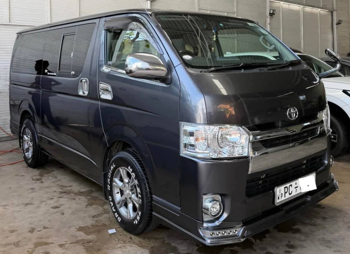 Toyota Hiace 2008 - பயன்படுத்தப்பட்டது வேன் sale in Sri Lanka - patpat.lk