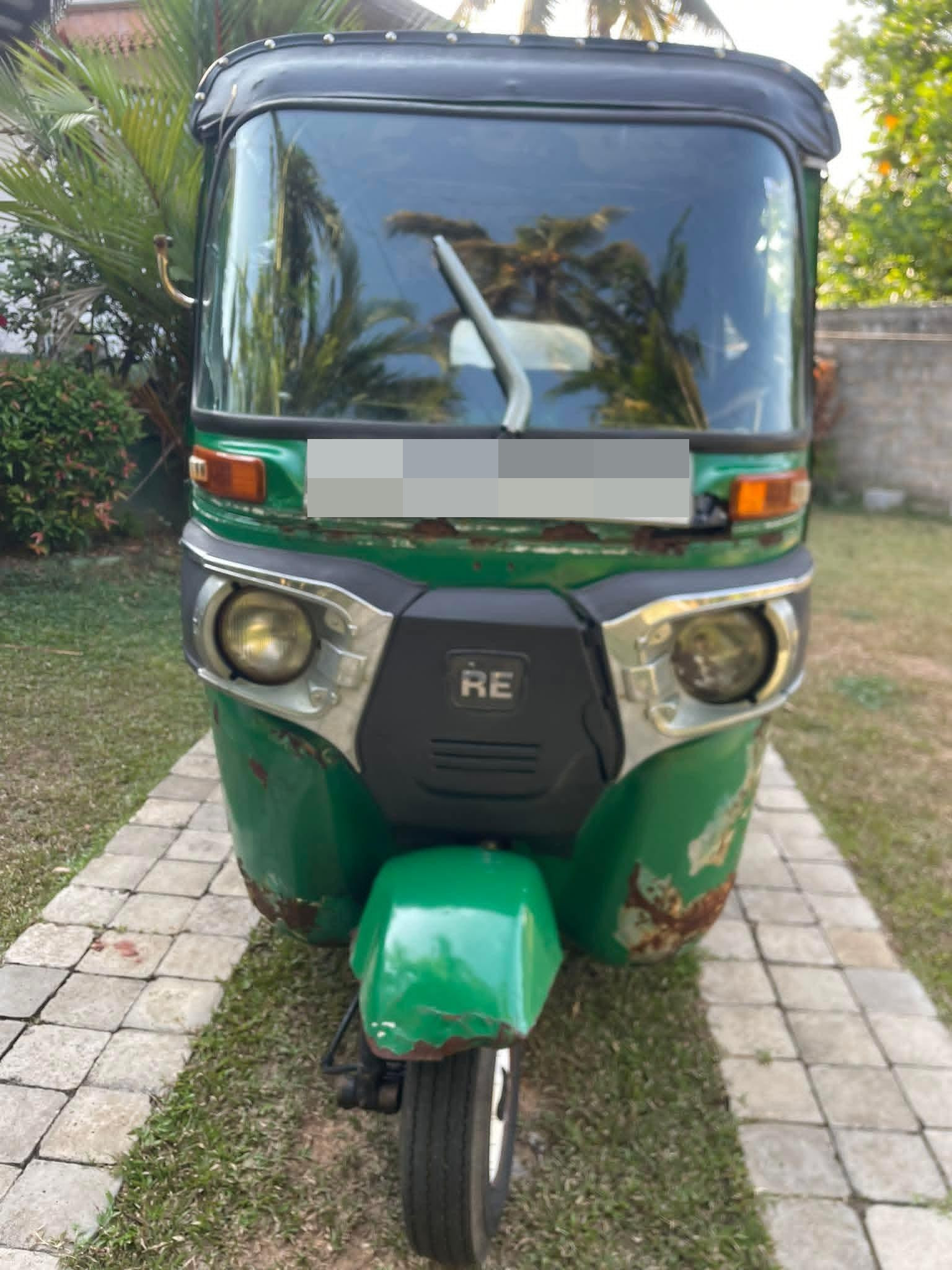Bajaj Three Wheel 2015 - Used Three wheeler sale in Sri Lanka - patpat.lk
