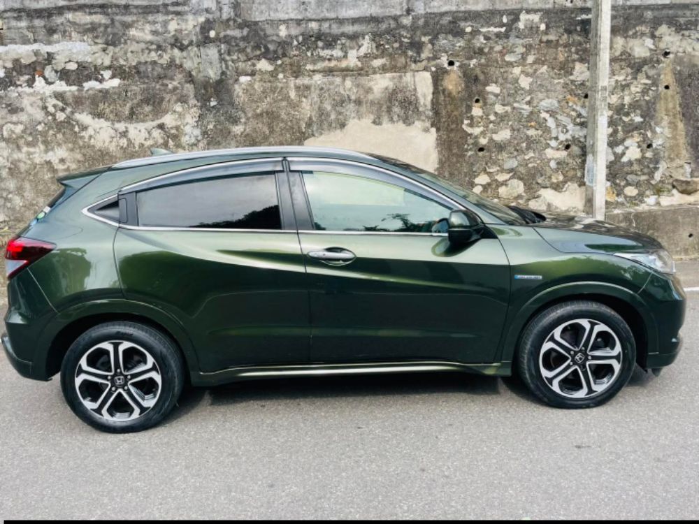 Honda Vezel 2014 - பயன்படுத்தப்பட்டது SUV sale in Sri Lanka - patpat.lk