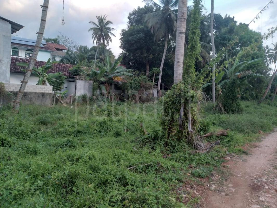 Residential Land for Sale in Marawila