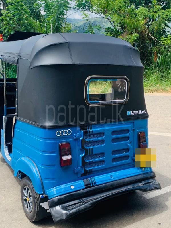 Bajaj 4 stroke 2015 - Used Three wheeler sale in Sri Lanka - patpat.lk