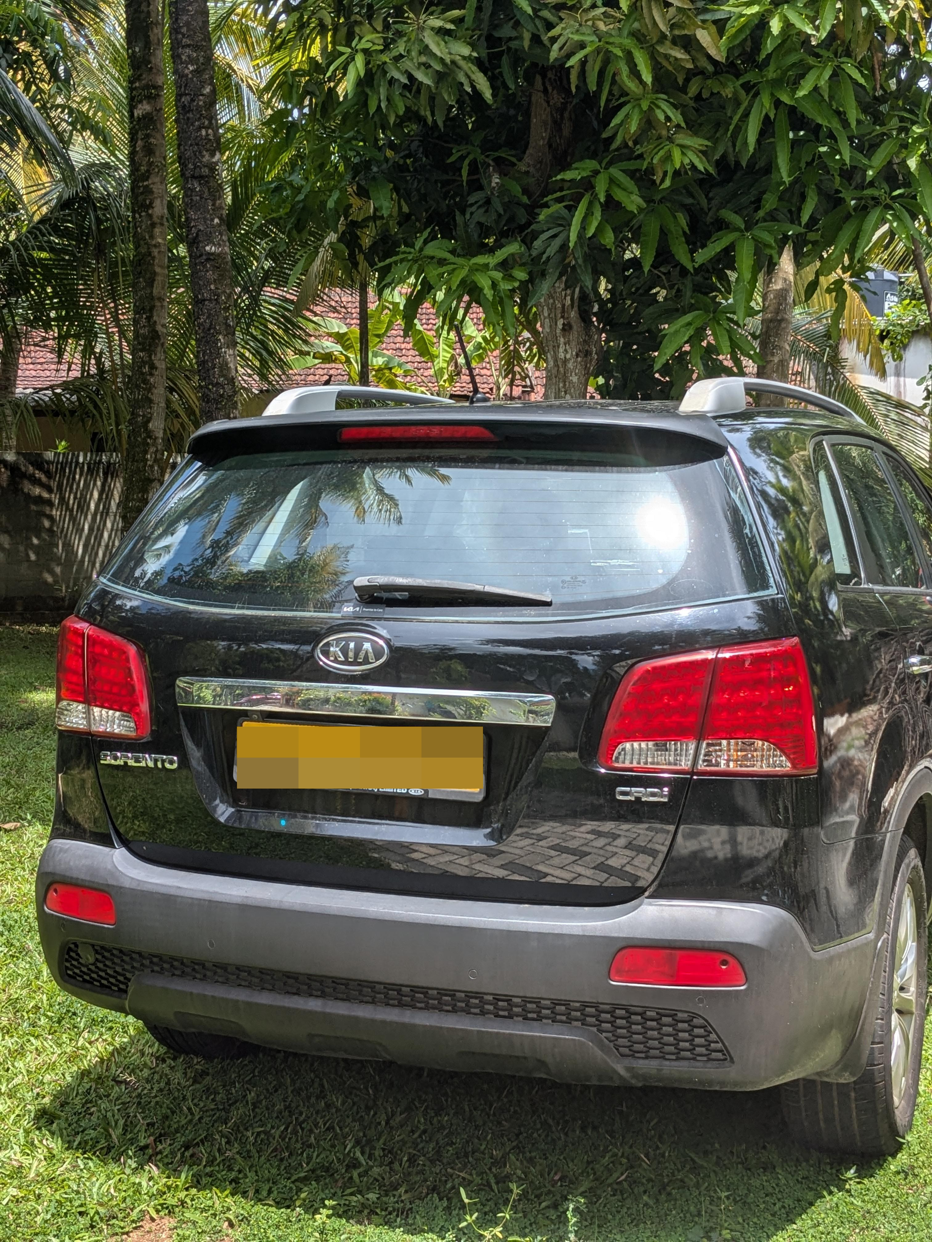 KIA Sorento 2012 - භාවිතා කරන ලද SUV රථය sale in Sri Lanka - patpat.lk