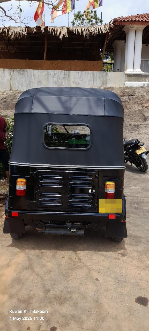 Bajaj Three Wheel 2010 - பயன்படுத்தப்பட்டது முச்சக்கர வண்டி sale in Sri Lanka - patpat.lk