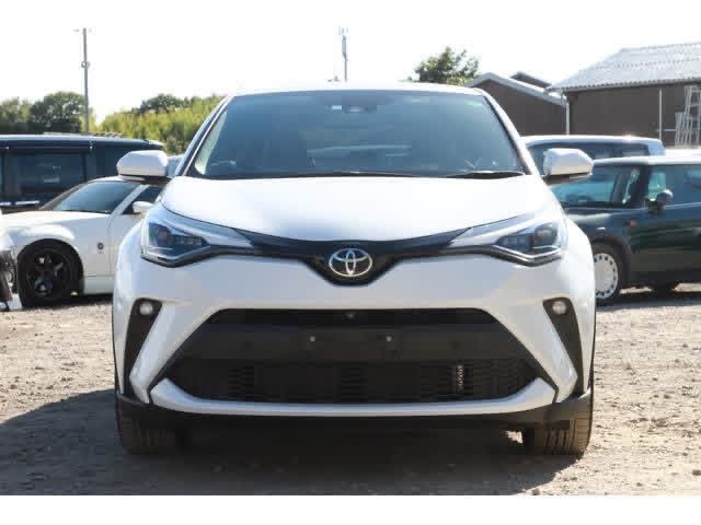 Toyota CHR 2023 - பயன்படுத்தப்பட்டது SUV sale in Sri Lanka - patpat.lk