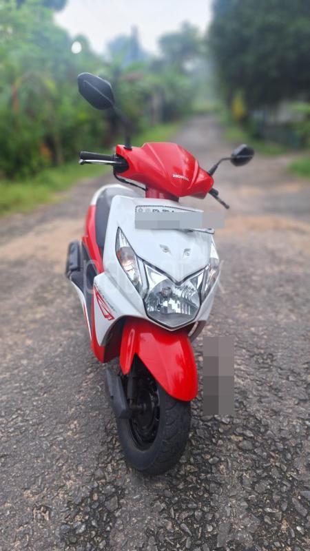 Advertisement image 1