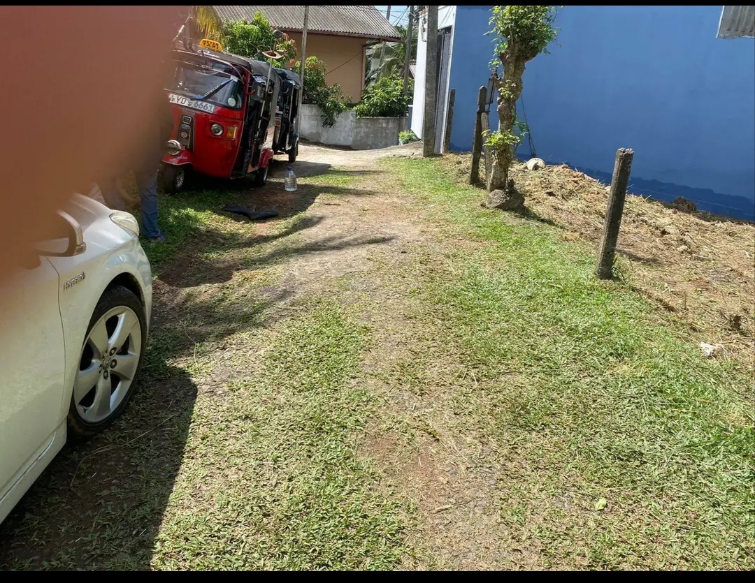 Residential Land for Sale in Talawatugoda