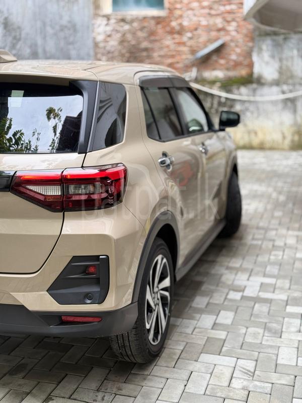 Advertisement image 4