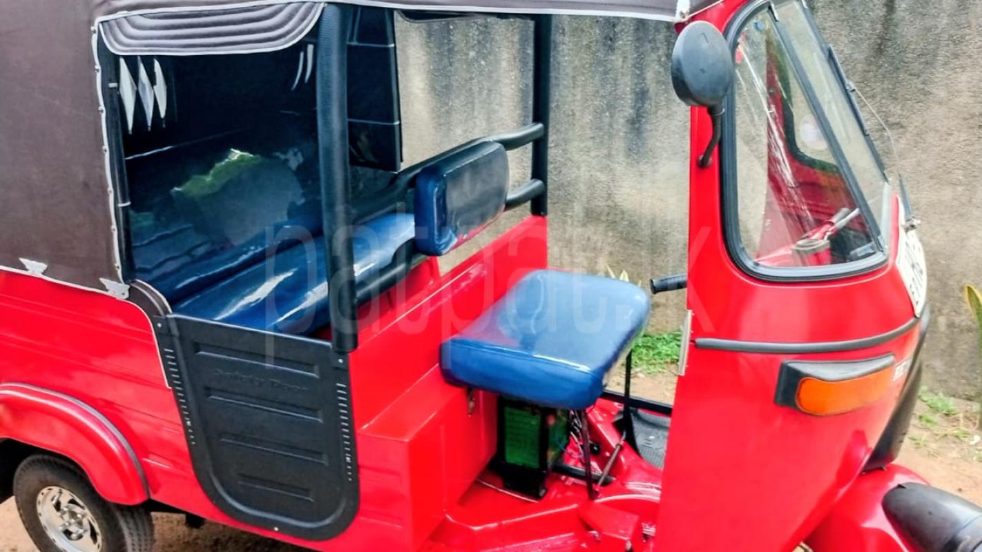 Bajaj 2 stroke 2003 - භාවිතා කරන ලද ත්‍රිරෝද රථය sale in Sri Lanka - patpat.lk