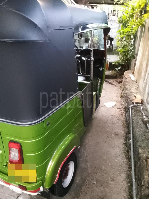 Bajaj 4 stroke 2011 - භාවිතා කරන ලද ත්‍රිරෝද රථය sale in Sri Lanka - patpat.lk