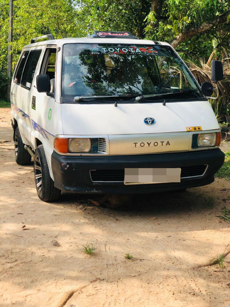 Toyota LiteAce 1990 - Used Van sale in Sri Lanka - patpat.lk