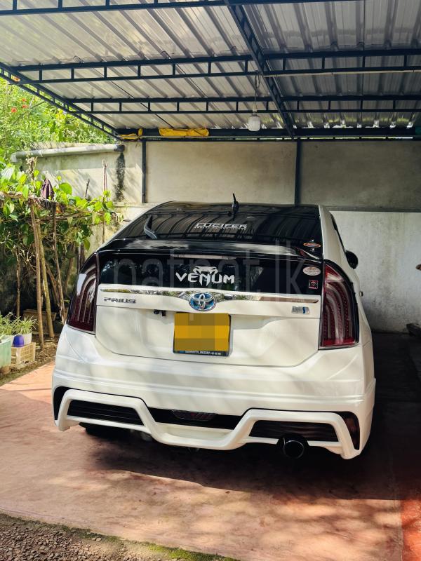 Toyota Prius 2012 - භාවිතා කරන ලද කාර් sale in Sri Lanka - patpat.lk