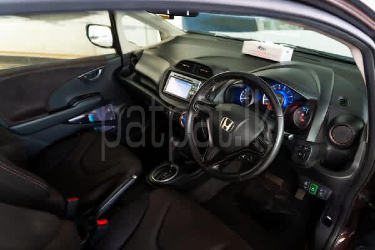 Advertisement image 3