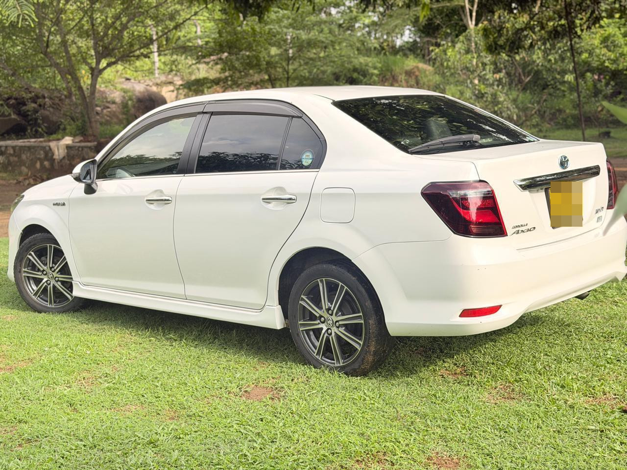 Toyota Axio 2017 - Used Car sale in Sri Lanka - patpat.lk