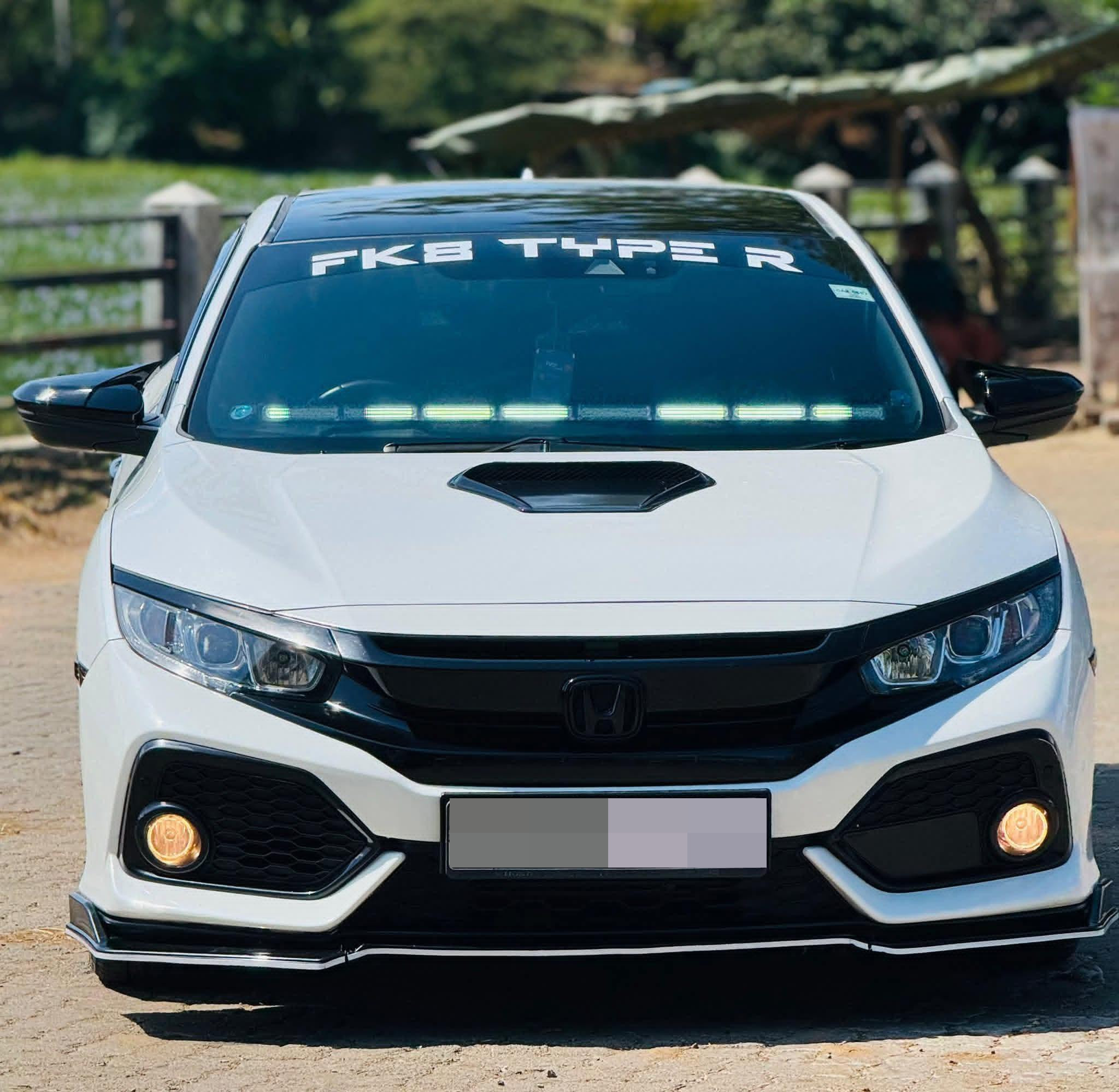 Honda Civic 2018 ads-image-1