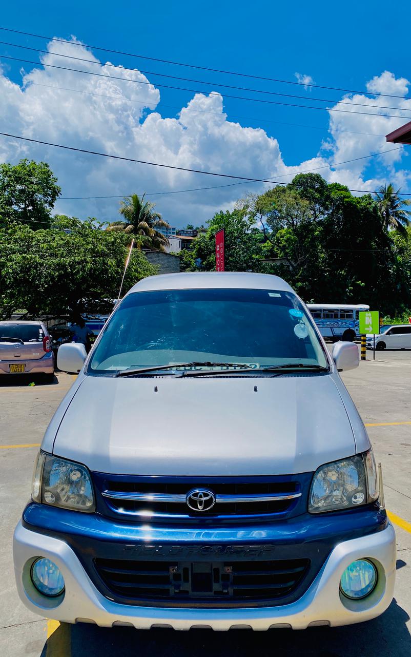 Toyota Noah 2000 - Used Van sale in Sri Lanka - patpat.lk