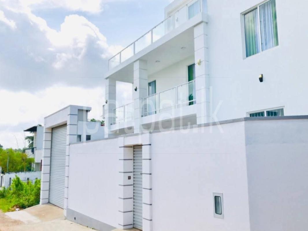 Advertisement image 1