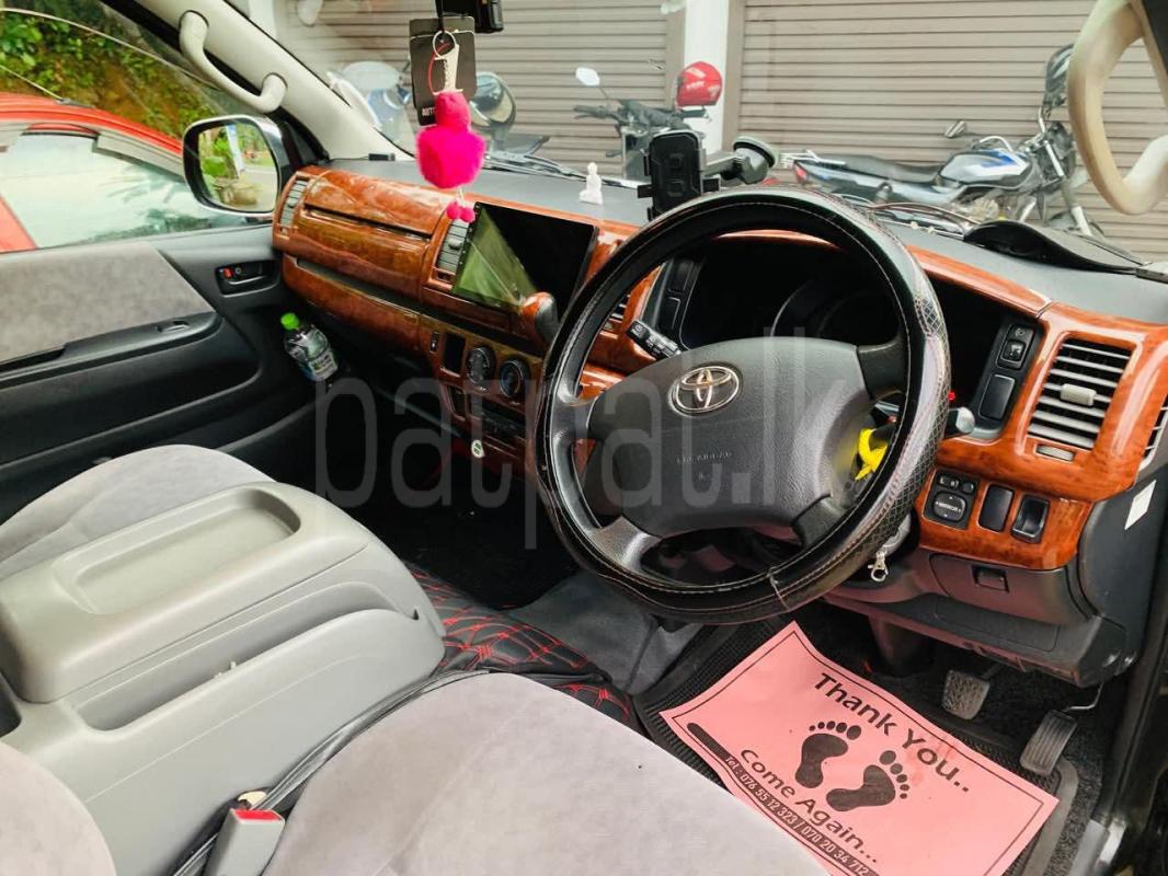 Toyota Hiace 2012 - பயன்படுத்தப்பட்டது வேன் sale in Sri Lanka - patpat.lk