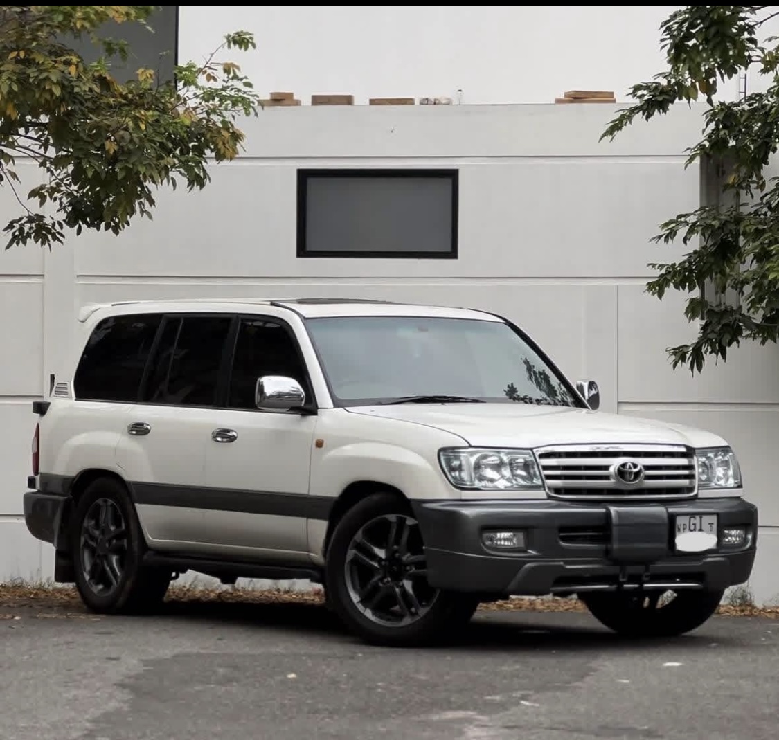 Toyota Land Cruiser 2001 ads-image-1