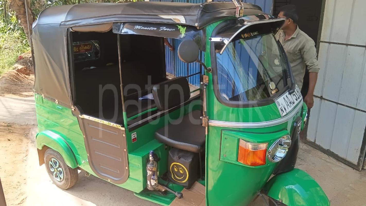 Bajaj Three Wheel 2013 - භාවිතා කරන ලද ත්‍රිරෝද රථය sale in Sri Lanka - patpat.lk