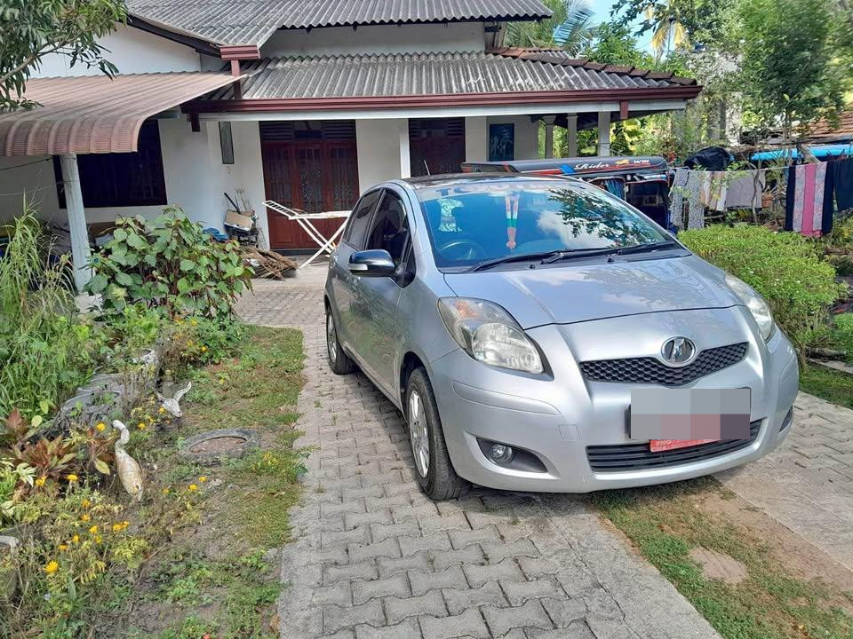 Toyota Vitz 2008 - பயன்படுத்தப்பட்டது கார் sale in Sri Lanka - patpat.lk
