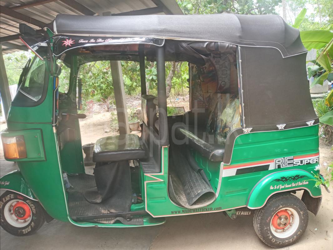 Bajaj Three Wheel 2012 - பயன்படுத்தப்பட்டது முச்சக்கர வண்டி sale in Sri Lanka - patpat.lk