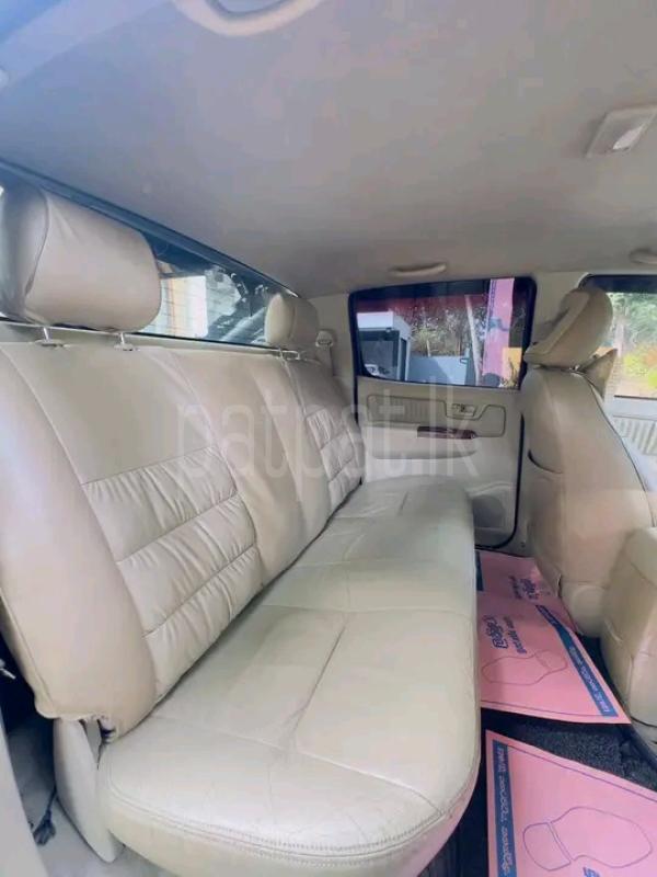 Toyota Hilux 2006 - பயன்படுத்தப்பட்டது சரக்கு போக்குவரத்து sale in Sri Lanka - patpat.lk