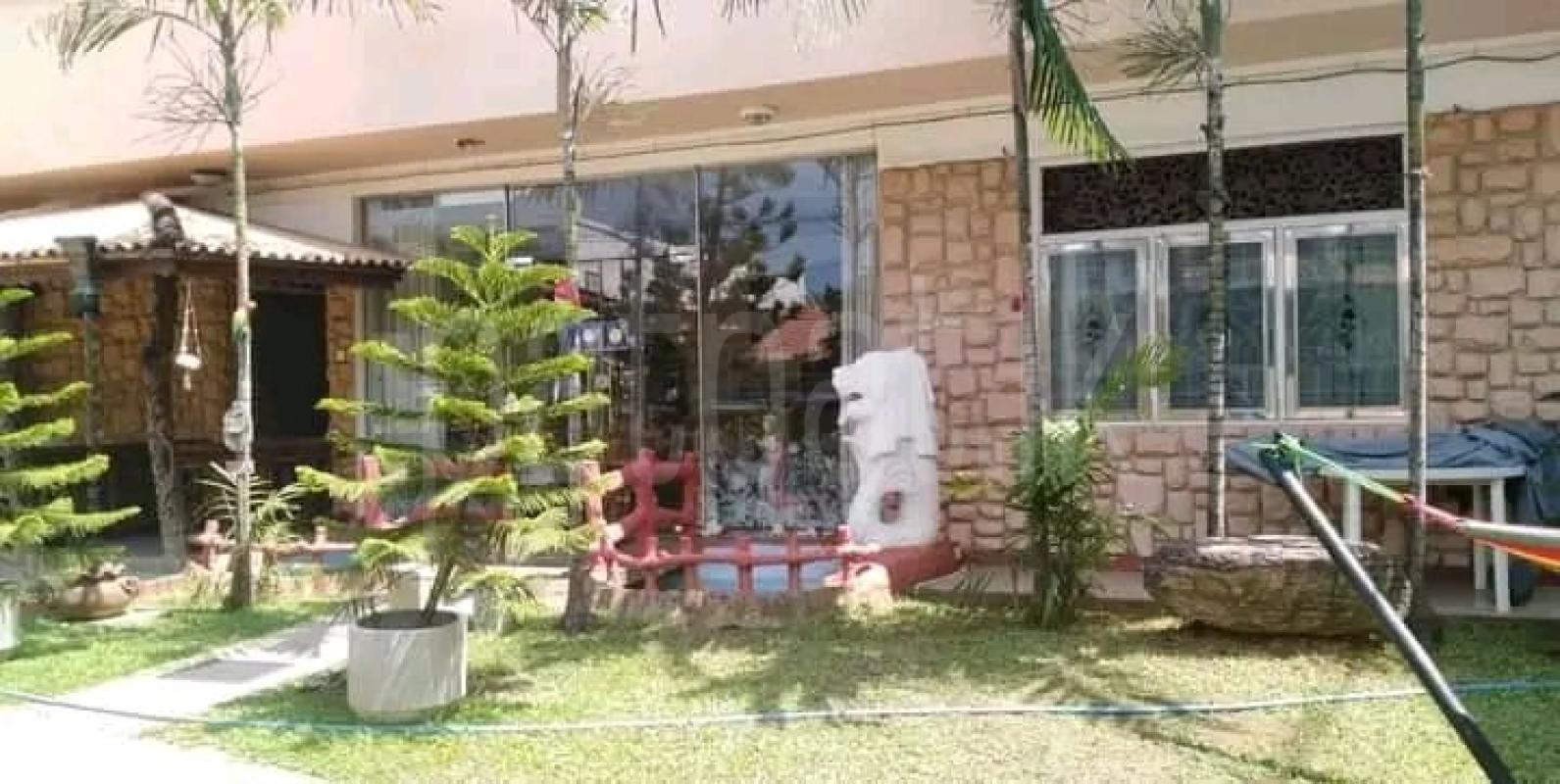 Advertisement image 5