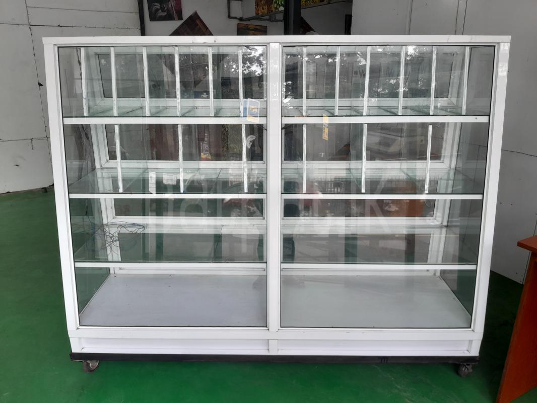 Glass Showcase ads-image-1