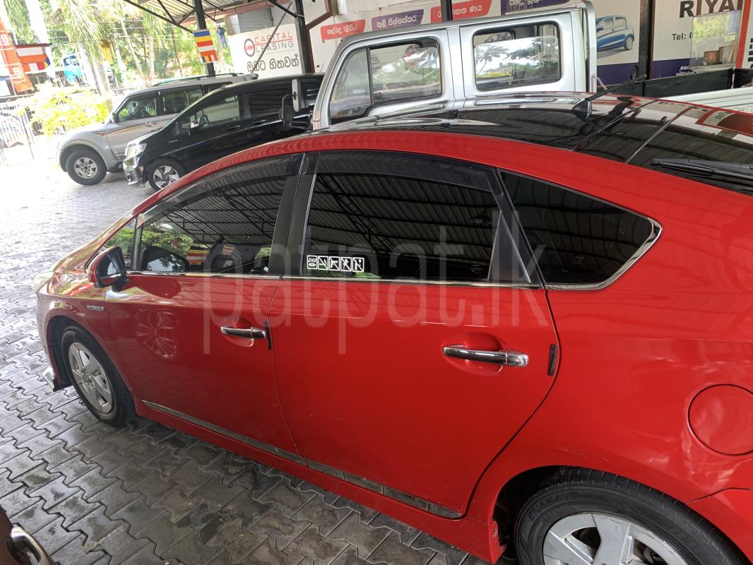 Toyota Prius 2010 - பயன்படுத்தப்பட்டது கார் sale in Sri Lanka - patpat.lk