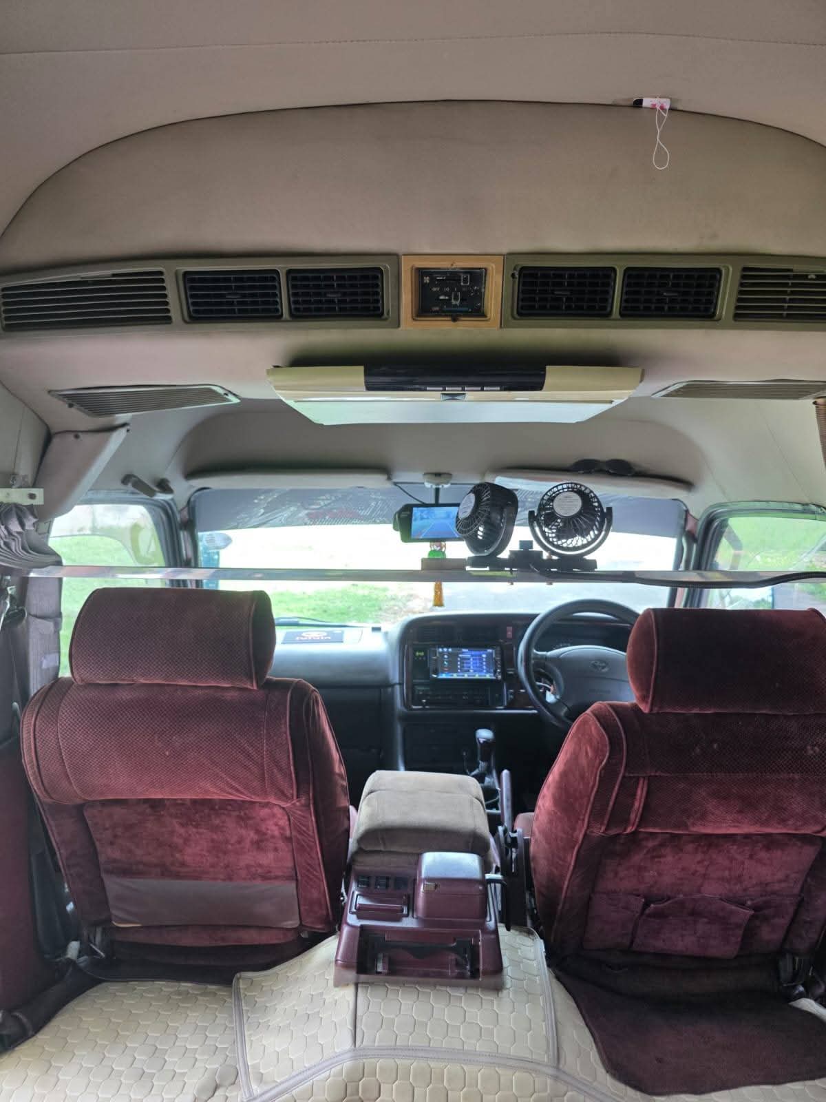 Toyota Hiace 1994 - Used Van sale in Sri Lanka - patpat.lk