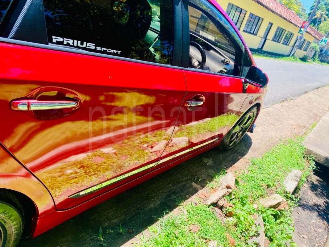Toyota Prius 2012 - Used Car sale in Sri Lanka - patpat.lk