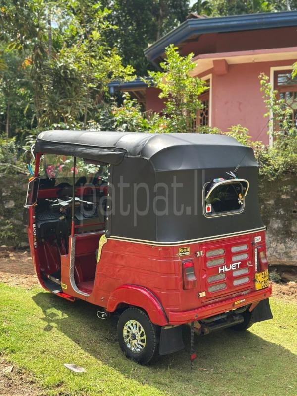 Bajaj Three Wheel 2014 - பயன்படுத்தப்பட்டது முச்சக்கர வண்டி sale in Sri Lanka - patpat.lk