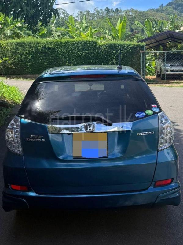 Honda FIT SHUTTLE 2013 - பயன்படுத்தப்பட்டது கார் sale in Sri Lanka - patpat.lk