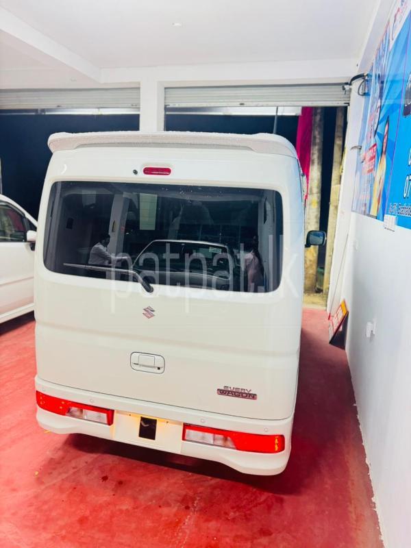 Advertisement image 3