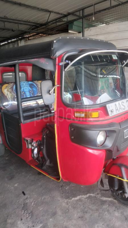 Bajaj Three Wheel 2014 - பயன்படுத்தப்பட்டது முச்சக்கர வண்டி sale in Sri Lanka - patpat.lk