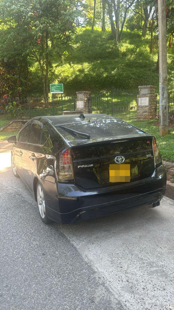 Toyota Prius 2010 - Used Car sale in Sri Lanka - patpat.lk