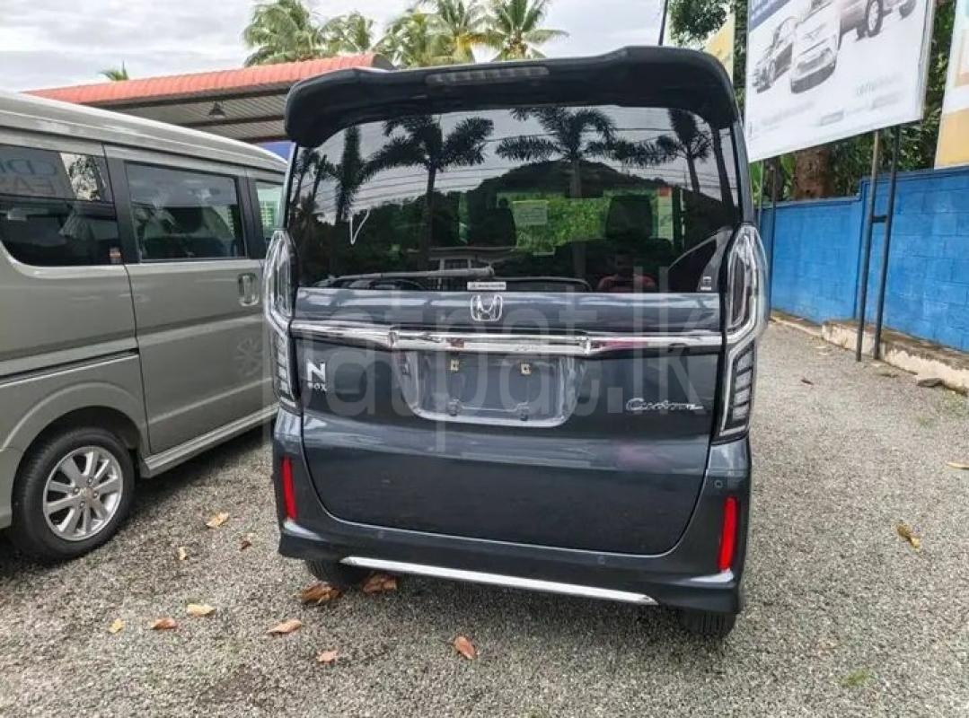 Advertisement image 1