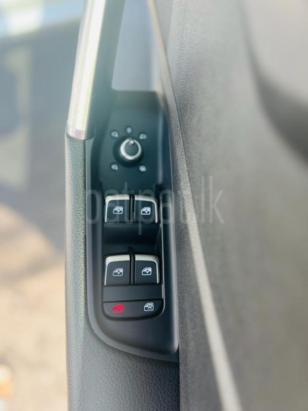Audi Q2 2018 - பயன்படுத்தப்பட்டது SUV sale in Sri Lanka - patpat.lk