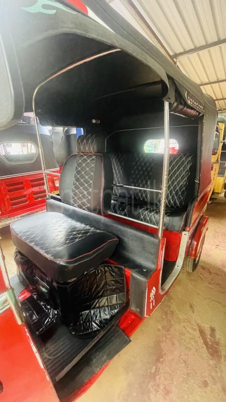 Bajaj Three Wheel 2010 - Used Three wheeler sale in Sri Lanka - patpat.lk